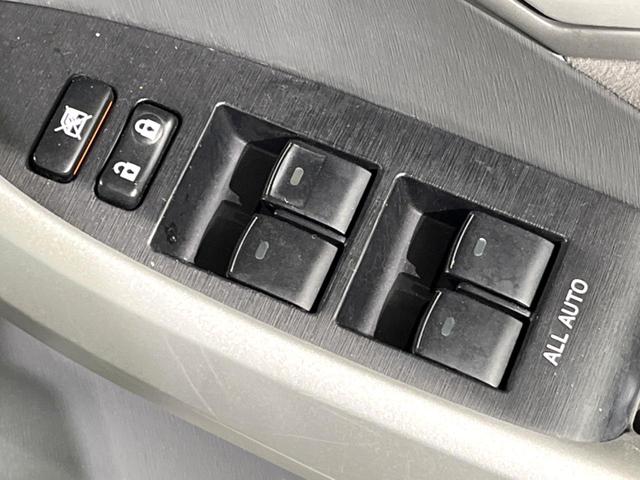 プリウス Sツーリングセレクション バックカメラ スマートキー LEDヘッド ビルトインETC オートライト オートエアコン Bluetooth CD DVD再生 フルセグ(21枚目)