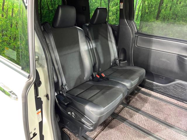 ノア ハイブリッドSi ダブルバイビーII 両側電動ドア SDナビ 後席モニター バックカメラ 衝突被害軽減システム 禁煙車 ハーフレザーシート ドラレコ コーナーセンサー スマートキー LEDヘッド ビルトインETC クルコン(9枚目)