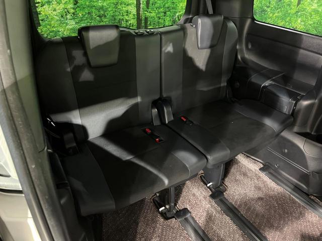 ノア ハイブリッドSi ダブルバイビーII 両側電動ドア SDナビ 後席モニター バックカメラ 衝突被害軽減システム 禁煙車 ハーフレザーシート ドラレコ コーナーセンサー スマートキー LEDヘッド ビルトインETC クルコン(10枚目)