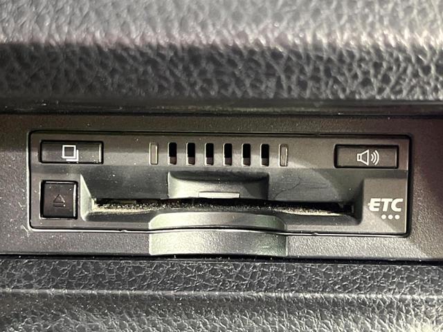 ノア ハイブリッドSi ダブルバイビーII 両側電動ドア SDナビ 後席モニター バックカメラ 衝突被害軽減システム 禁煙車 ハーフレザーシート ドラレコ コーナーセンサー スマートキー LEDヘッド ビルトインETC クルコン(32枚目)