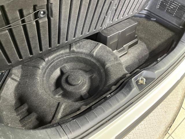 ノア ハイブリッドSi ダブルバイビーII 両側電動ドア SDナビ 後席モニター バックカメラ 衝突被害軽減システム 禁煙車 ハーフレザーシート ドラレコ コーナーセンサー スマートキー LEDヘッド ビルトインETC クルコン(50枚目)