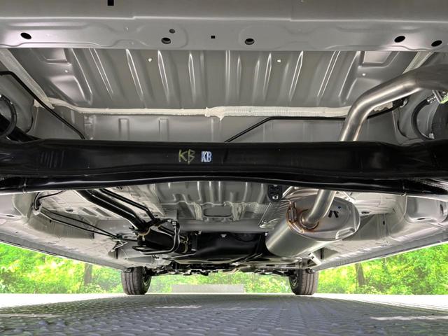 Ｎ－ＢＯＸカスタム ベースグレード　届出済未使用車　電動スライドドア　衝突被害軽減システム　レーダークルーズ　コーナーセンサー　スマートキー　ＬＥＤヘッド　純正１４インチアルミ　オートハイビーム　車線逸脱警報　オートライト（19枚目）