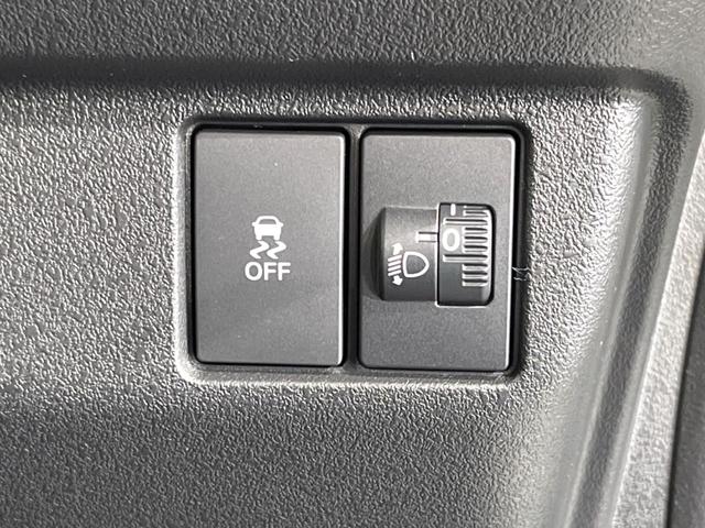 Ｎ－ＢＯＸカスタム ベースグレード　届出済未使用車　電動スライドドア　衝突被害軽減システム　レーダークルーズ　コーナーセンサー　スマートキー　ＬＥＤヘッド　純正１４インチアルミ　オートハイビーム　車線逸脱警報　オートライト（25枚目）