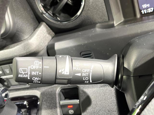 Ｎ－ＢＯＸカスタム ベースグレード　届出済未使用車　電動スライドドア　衝突被害軽減システム　レーダークルーズ　コーナーセンサー　スマートキー　ＬＥＤヘッド　純正１４インチアルミ　オートハイビーム　車線逸脱警報　オートライト（27枚目）