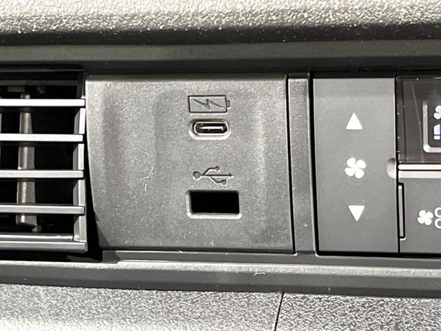 Ｎ－ＢＯＸカスタム ベースグレード　届出済未使用車　電動スライドドア　衝突被害軽減システム　レーダークルーズ　コーナーセンサー　スマートキー　ＬＥＤヘッド　純正１４インチアルミ　オートハイビーム　車線逸脱警報　オートライト（32枚目）