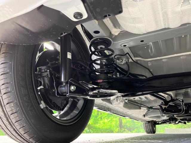 Ｎ－ＢＯＸカスタム ベースグレード　届出済未使用車　電動スライドドア　衝突被害軽減システム　レーダークルーズ　コーナーセンサー　スマートキー　ＬＥＤヘッド　純正１４インチアルミ　オートハイビーム　車線逸脱警報　オートライト（39枚目）