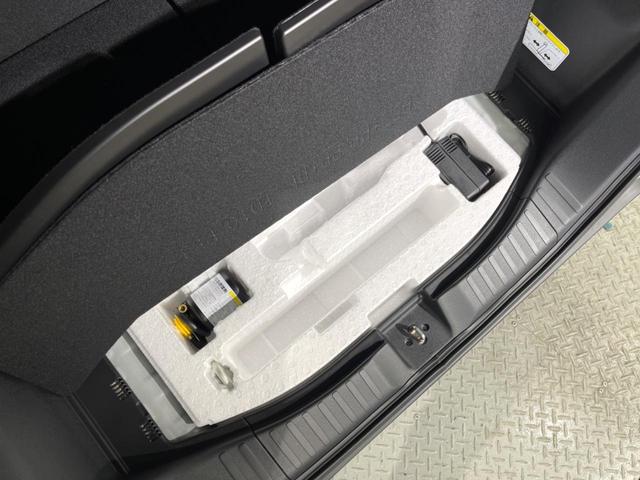 Ｎ－ＢＯＸカスタム ベースグレード　届出済未使用車　電動スライドドア　衝突被害軽減システム　レーダークルーズ　コーナーセンサー　スマートキー　ＬＥＤヘッド　純正１４インチアルミ　オートハイビーム　車線逸脱警報　オートライト（43枚目）