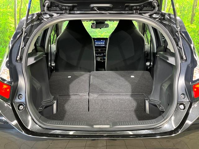 アクア Ｘ　純正ＳＤナビ　バックカメラ　１００Ｖ電源　プリクラッシュセーフティ　レーダークルーズ　禁煙車　ドラレコ　コーナーセンサー　スマートキー　ＬＥＤヘッド　ＥＴＣ２．０　オートハイビーム　車線逸脱警報（10枚目）