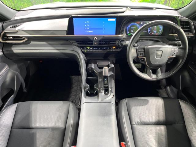 クラウンクロスオーバー Gアドバンスド・レザーパッケージ 4WD 純正12.3インチナビ バックカメラ 衝突被害軽減システム レーダークルーズ 禁煙車 電動リアゲート レザーシート 前席シートエアコン ドラレコ コーナーセンサー スマートキー LEDヘッド(2枚目)