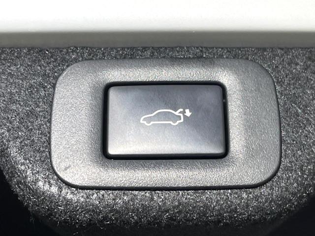 クラウンクロスオーバー Gアドバンスド・レザーパッケージ 4WD 純正12.3インチナビ バックカメラ 衝突被害軽減システム レーダークルーズ 禁煙車 電動リアゲート レザーシート 前席シートエアコン ドラレコ コーナーセンサー スマートキー LEDヘッド(45枚目)