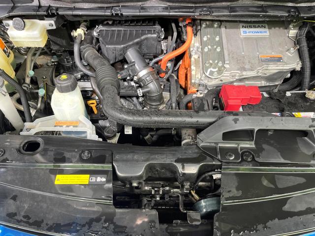 セレナ ｅ－パワー　ハイウェイスターＶ　ＢＩＧ－Ｘ１１型ナビ　両側電動ドア　全周囲カメラ　衝突被害軽減システム　レーダークルーズ　ドラレコ　コーナーセンサー　スマートキー　ＬＥＤヘッド　ＥＴＣ　純正１５インチアルミ　オートハイビーム（19枚目）