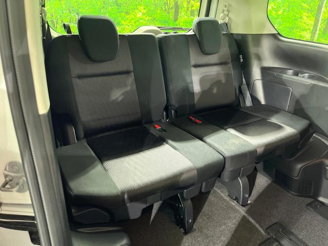 セレナ ハイウェイスター　ＶセレクションＩＩ　両側電動ドア　純正ＳＤナビ　後席モニター　全周囲カメラ　衝突被害軽減システム　禁煙車　コーナーセンサー　スマートキー　ＬＥＤヘッド　ビルトインＥＴＣ　クルコン　純正１６インチアルミ　オートライト（10枚目）