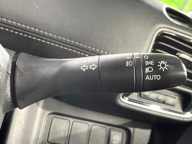 セレナ ハイウェイスター　ＶセレクションＩＩ　両側電動ドア　純正ＳＤナビ　後席モニター　全周囲カメラ　衝突被害軽減システム　禁煙車　コーナーセンサー　スマートキー　ＬＥＤヘッド　ビルトインＥＴＣ　クルコン　純正１６インチアルミ　オートライト（29枚目）