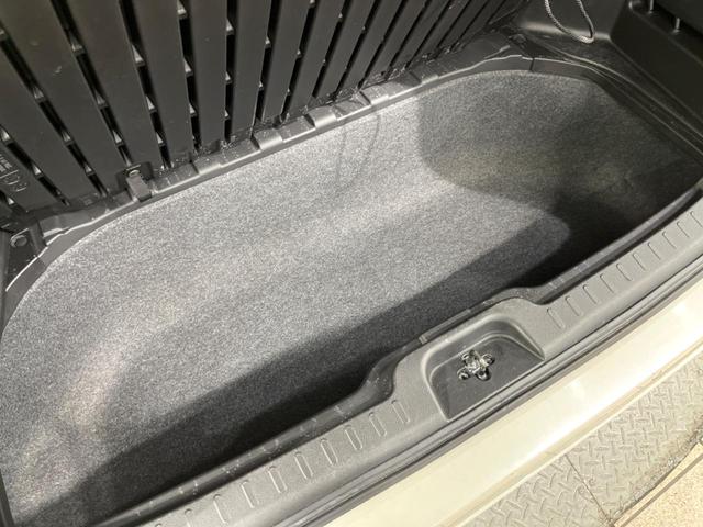 セレナ ハイウェイスター　ＶセレクションＩＩ　両側電動ドア　純正ＳＤナビ　後席モニター　全周囲カメラ　衝突被害軽減システム　禁煙車　コーナーセンサー　スマートキー　ＬＥＤヘッド　ビルトインＥＴＣ　クルコン　純正１６インチアルミ　オートライト（50枚目）