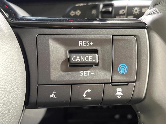 セレナ e-パワー ハイウェイスターV 登録済未使用車 両側電動ドア 全周囲カメラ 衝突被害軽減システム レーダークルーズ コーナーセンサー スマートキー LEDヘッド ビルトインETC 純正16インチアルミ オートハイビーム(5枚目)