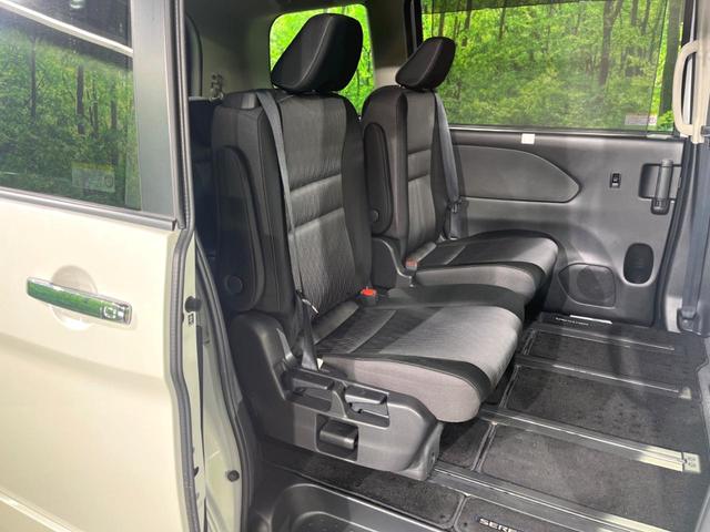 セレナ ｅ－パワー　ハイウェイスターＶ　両側電動ドア　純正ＳＤナビ　後席モニター　全周囲カメラ　衝突被害軽減システム　レーダークルーズ　禁煙車　ドラレコ　コーナーセンサー　スマートキー　ＬＥＤヘッド　ビルトインＥＴＣ　車線逸脱警報（10枚目）