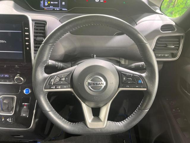 セレナ ｅ－パワー　ハイウェイスターＶ　両側電動ドア　純正ＳＤナビ　後席モニター　全周囲カメラ　衝突被害軽減システム　レーダークルーズ　禁煙車　ドラレコ　コーナーセンサー　スマートキー　ＬＥＤヘッド　ビルトインＥＴＣ　車線逸脱警報（13枚目）