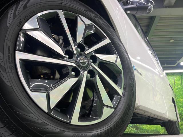 セレナ ｅ－パワー　ハイウェイスターＶ　両側電動ドア　純正ＳＤナビ　後席モニター　全周囲カメラ　衝突被害軽減システム　レーダークルーズ　禁煙車　ドラレコ　コーナーセンサー　スマートキー　ＬＥＤヘッド　ビルトインＥＴＣ　車線逸脱警報（15枚目）