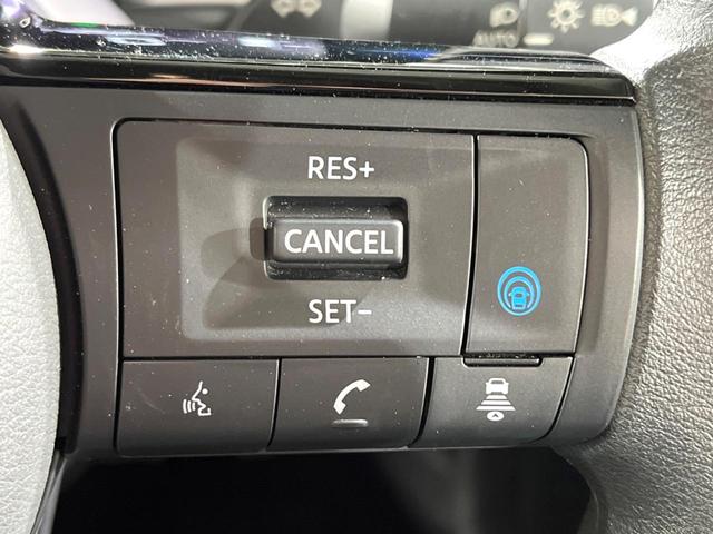 ノート Ｘ　純正ＳＤナビ　アラウンドビューモニター　衝突被害軽減システム　レーダークルーズ　禁煙車　コーナーセンサー　スマートキー　ＬＥＤヘッド　ビルトインＥＴＣ　オートハイビーム　車線逸脱警報　オートライト（5枚目）