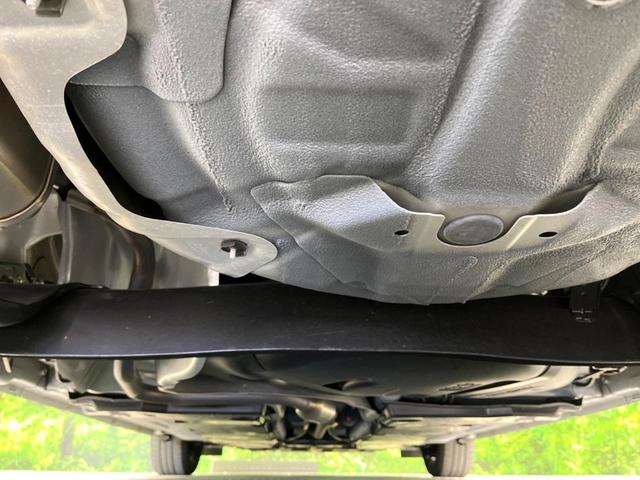 ノート Ｘ　純正ＳＤナビ　アラウンドビューモニター　衝突被害軽減システム　レーダークルーズ　禁煙車　コーナーセンサー　スマートキー　ＬＥＤヘッド　ビルトインＥＴＣ　オートハイビーム　車線逸脱警報　オートライト（19枚目）