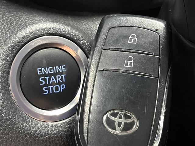 ヤリスクロス G 全周囲カメラ ナビ機能付きディスプレイオーディオ レーダークルーズ コーナーセンサー スマートキー LEDヘッド ビルトインETC 純正16インチアルミ オートハイビーム 車線逸脱警報 オートライト(7枚目)