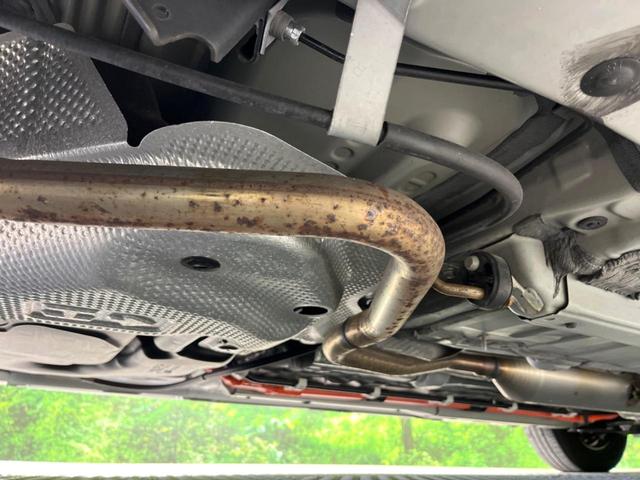 ヤリス ハイブリッドＸ　ナビ付ディスプレイ　衝突被害軽減システム　レーダークルーズ　禁煙車　ドラレコ　コーナーセンサー　スマートキー　ＥＴＣ　車線逸脱警報　オートライト　オートエアコン　Ｂｌｕｅｔｏｏｔｈ　電動格納ミラー（19枚目）