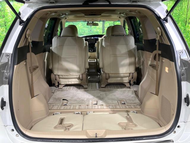 エスティマ アエラス　両側電動ドア　純正ＳＤナビ　後席モニター　ガラスルーフ　バックカメラ　禁煙車　ドラレコ　スマートキー　ＨＩＤヘッド　ビルトインＥＴＣ　クルコン　純正１８インチアルミ　オートライト（11枚目）