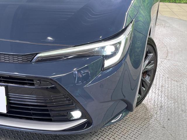 カローラツーリング ダブルバイビー　１０．５インチディスプレイオーディオ　バックカメラ　衝突被害軽減システム　レーダークルーズ　禁煙車　ハーフレザーシート　ＬＥＤヘッド　ＥＴＣ２．０　純正１７インチアルミ　車線逸脱警報　オートライト（12枚目）