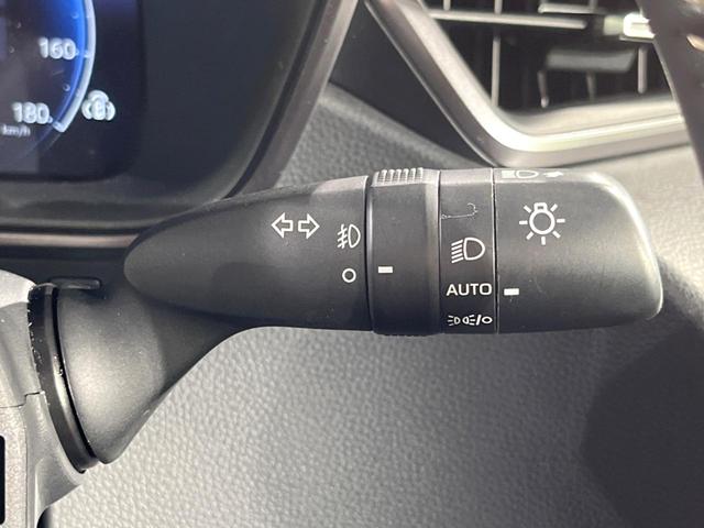 カローラツーリング ダブルバイビー　１０．５インチディスプレイオーディオ　バックカメラ　衝突被害軽減システム　レーダークルーズ　禁煙車　ハーフレザーシート　ＬＥＤヘッド　ＥＴＣ２．０　純正１７インチアルミ　車線逸脱警報　オートライト（25枚目）