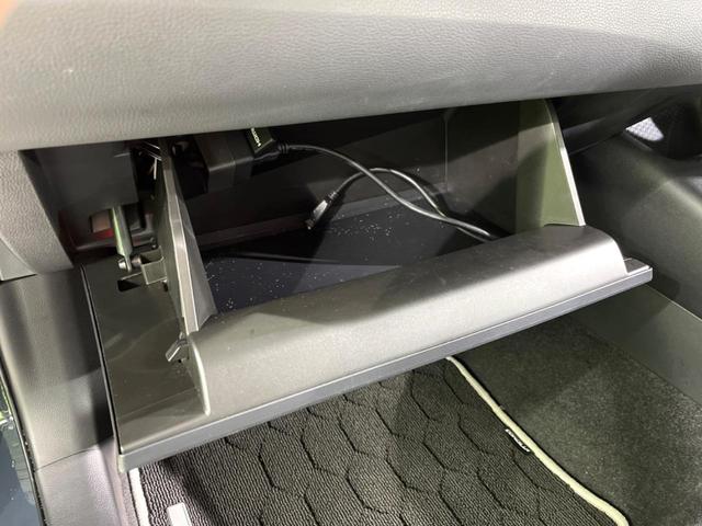 カローラツーリング ダブルバイビー　１０．５インチディスプレイオーディオ　バックカメラ　衝突被害軽減システム　レーダークルーズ　禁煙車　ハーフレザーシート　ＬＥＤヘッド　ＥＴＣ２．０　純正１７インチアルミ　車線逸脱警報　オートライト（35枚目）