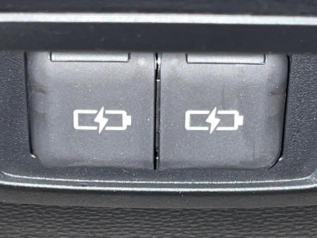 カローラツーリング ダブルバイビー　１０．５インチディスプレイオーディオ　バックカメラ　衝突被害軽減システム　レーダークルーズ　禁煙車　ハーフレザーシート　ＬＥＤヘッド　ＥＴＣ２．０　純正１７インチアルミ　車線逸脱警報　オートライト（36枚目）