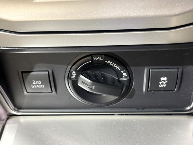 ランドクルーザープラド ＴＸ　Ｌパッケージ　４ＷＤ　サンルーフ　７人乗り　バックカメラ　トヨタセーフティセンス　レーダークルーズ　禁煙車　デジタルインナーミラー　レザーシート　ドラレコ　コーナーセンサー　ＬＥＤヘッド　ビルトインＥＴＣ（41枚目）