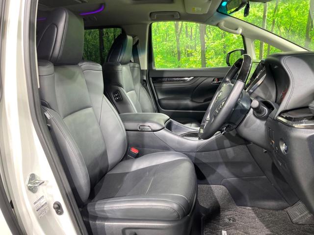 アルファード ２．５Ｓ　Ｃパッケージ　サンルーフ　純正９型ＤＡ　両側電動ドア　フリップダウンモニター　バックカメラ　１００Ｖ電源　レーダークルーズ　電動リアゲート　レザー調シート　前席シートエアコン　前後席パワーシート　ドラレコ（8枚目）