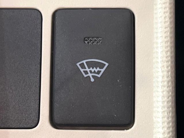 ムーヴキャンバス ＧブラックインテリアＶＳ　ＳＡＩＩＩ　全周囲カメラ　純正ナビ　両側パワースライドドア　スマートアシスト　スマートキー　ＥＴＣ　シートヒーター　オートマチックハイビーム　オートエアコン　ステアリングスイッチ（29枚目）