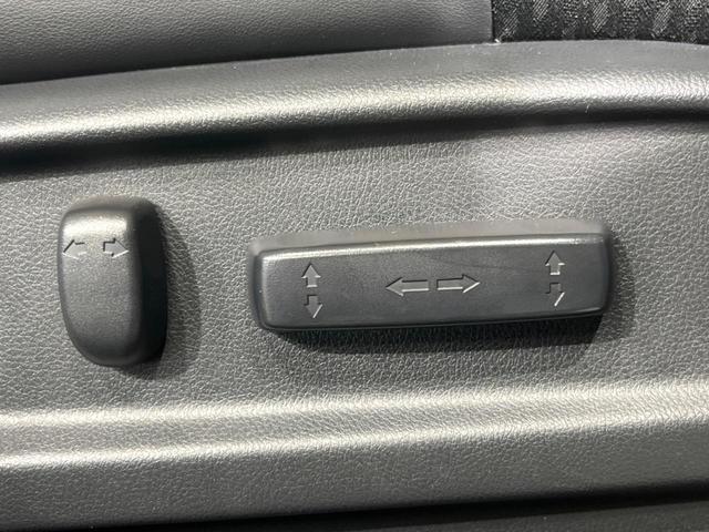 オデッセイハイブリッド ｅ：ＨＥＶアブソルート・ＥＸ　純正１０型ナビ　両側電動ドア　全周囲カメラ　衝突被害軽減システム　レーダークルーズ　ハーフレザーシート　ドラレコ　コーナーセンサー　スマートキー　ＬＥＤヘッド　ＥＴＣ２．０　純正１８インチアルミ（29枚目）