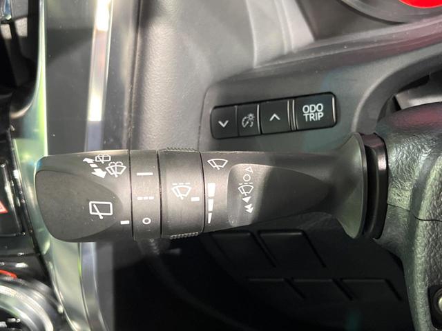 アルファード ２．５Ｓ　タイプゴールド　サンルーフ　両側電動ドア　純正ＳＤナビ　後席モニター　バックカメラ　衝突被害軽減システム　レーダークルーズ　禁煙車　電動リアゲート　ハーフレザーシート　ドラレコ　コーナーセンサー　スマートキー（37枚目）