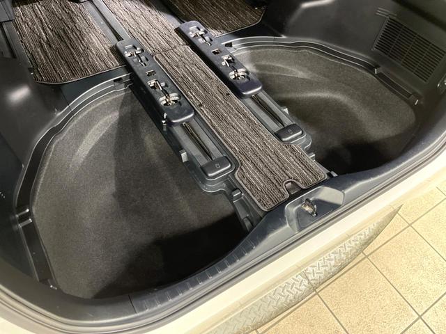 アルファード ２．５Ｓ　タイプゴールド　サンルーフ　両側電動ドア　純正ＳＤナビ　後席モニター　バックカメラ　衝突被害軽減システム　レーダークルーズ　禁煙車　電動リアゲート　ハーフレザーシート　ドラレコ　コーナーセンサー　スマートキー（58枚目）