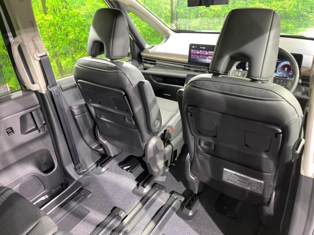 セレナ ハイウェイスターＶ　登録済み未使用車　アラウンドビューモニター　純正１２．３インチナビ　インテリジェントエマージェンシーブレーキ　ハンズフリー機能付き両側パワースライドドア　スマートキー　オートエアコン（44枚目）