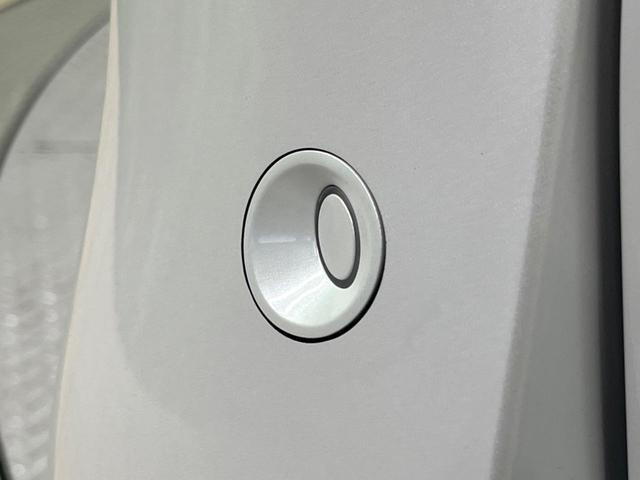 セレナ ハイウェイスターＶ　登録済み未使用車　アラウンドビューモニター　純正１２．３インチナビ　インテリジェントエマージェンシーブレーキ　ハンズフリー機能付き両側パワースライドドア　スマートキー　オートエアコン（50枚目）