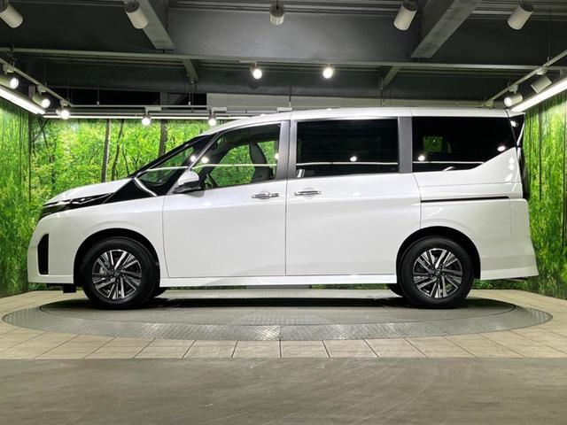 セレナ ハイウェイスターＶ　登録済み未使用車　アラウンドビューモニター　純正１２．３インチナビ　インテリジェントエマージェンシーブレーキ　ハンズフリー機能付き両側パワースライドドア　スマートキー　オートエアコン（59枚目）