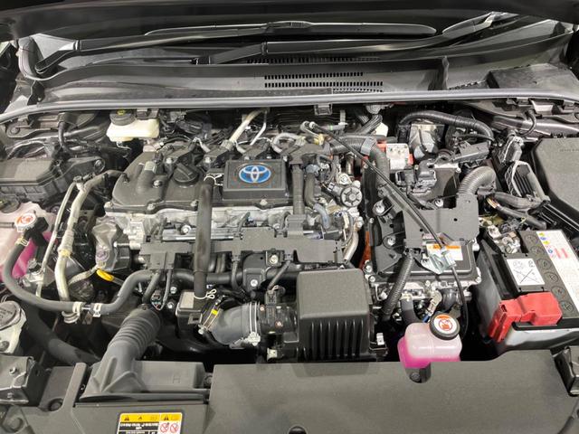 カローラスポーツ ハイブリッドＧ　Ｚ　純正１０型ナビ　バックカメラ　衝突被害軽減システム　レーダークルーズ　ドラレコ　コーナーセンサー　スマートキー　ＬＥＤヘッド　ＥＴＣ２．０　純正１８インチアルミ　オートハイビーム　車線逸脱警報（18枚目）