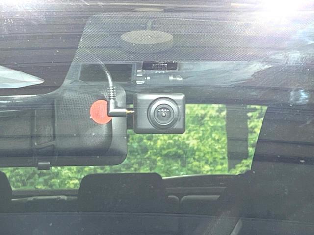 カローラスポーツ ハイブリッドＧ　Ｚ　純正１０型ナビ　バックカメラ　衝突被害軽減システム　レーダークルーズ　ドラレコ　コーナーセンサー　スマートキー　ＬＥＤヘッド　ＥＴＣ２．０　純正１８インチアルミ　オートハイビーム　車線逸脱警報（24枚目）