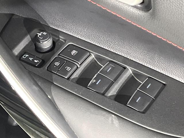 カローラスポーツ ハイブリッドＧ　Ｚ　純正１０型ナビ　バックカメラ　衝突被害軽減システム　レーダークルーズ　ドラレコ　コーナーセンサー　スマートキー　ＬＥＤヘッド　ＥＴＣ２．０　純正１８インチアルミ　オートハイビーム　車線逸脱警報（29枚目）