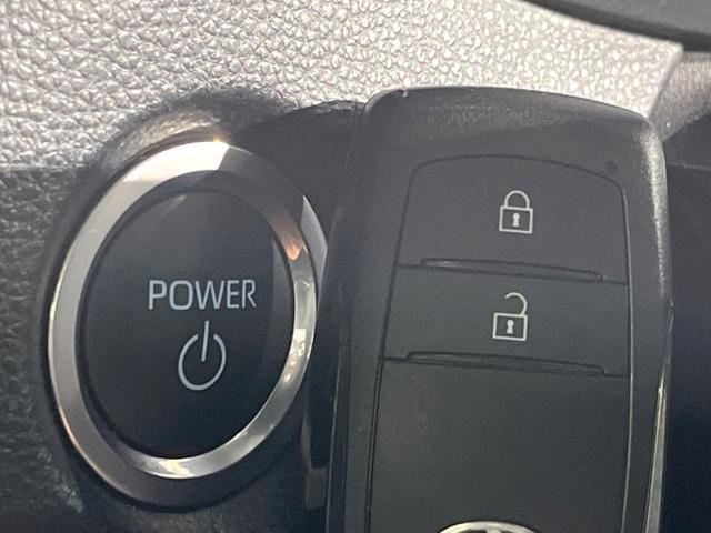 カローラスポーツ ハイブリッドＧ　Ｚ　純正１０型ナビ　バックカメラ　衝突被害軽減システム　レーダークルーズ　ドラレコ　コーナーセンサー　スマートキー　ＬＥＤヘッド　ＥＴＣ２．０　純正１８インチアルミ　オートハイビーム　車線逸脱警報（31枚目）