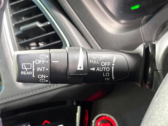 ヴェゼル ハイブリッドＺ・ホンダセンシング　ホンダセンシング　純正ナビ　バックカメラ　アダプティブクルーズコントロール　シートヒーター　ドライブレコーダー　ＥＴＣ　Ｂｌｕｅｔｏｏｔｈ接続　オートライト　純正１７インチアルミホイール（29枚目）