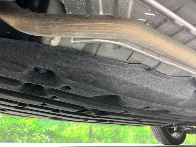 ヴェゼル ハイブリッドＺ・ホンダセンシング　ホンダセンシング　純正ナビ　バックカメラ　アダプティブクルーズコントロール　シートヒーター　ドライブレコーダー　ＥＴＣ　Ｂｌｕｅｔｏｏｔｈ接続　オートライト　純正１７インチアルミホイール（45枚目）