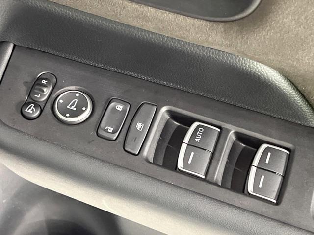 ステップワゴン ｅ：ＨＥＶスパーダ　プレミアムライン　純正１１．４インチナビ　両側電動ドア　全周囲カメラ　衝突被害軽減システム　レーダークルーズ　電動リアゲート　ハーフレザーシート　ドラレコ　コーナーセンサー　ＬＥＤヘッド　ＥＴＣ　純正１７インチアルミ（33枚目）