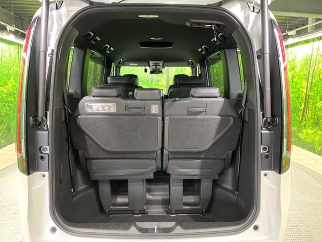 ステップワゴン ｅ：ＨＥＶスパーダ　プレミアムライン　純正１１．４インチナビ　両側電動ドア　全周囲カメラ　衝突被害軽減システム　レーダークルーズ　電動リアゲート　ハーフレザーシート　ドラレコ　コーナーセンサー　ＬＥＤヘッド　ＥＴＣ　純正１７インチアルミ（54枚目）