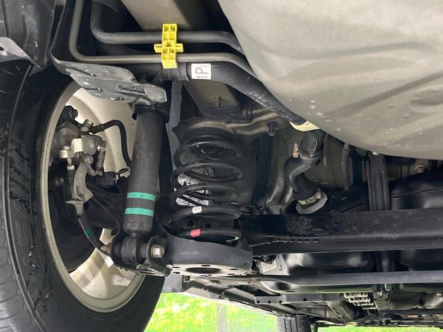 プリウス Ｇ　純正ＳＤナビ　バックカメラ　禁煙車　ハーフレザーシート　パワーシート　ドラレコ　スマートキー　ＨＩＤヘッド　ビルトインＥＴＣ　クルコン　オートライト　オートエアコン　Ｂｌｕｅｔｏｏｔｈ　ＣＤ（41枚目）