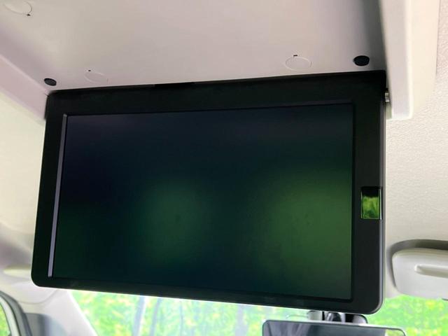 セレナ ｅ－パワー　ハイウェイスターＶ　フリップダウンモニター　純正１０インチナビ　全周囲カメラ　衝突被害軽減システム　レーダークルーズ　ハーフレザーシート　ドラレコ　コーナーセンサー　スマートキー　ＬＥＤヘッド　ビルトインＥＴＣ（3枚目）